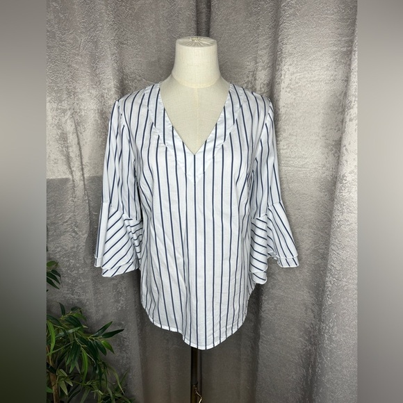 WHBM The Carmen Stripe Print V-Neck Blouse 3/4 Bell Sleeve White Sz 10 - Picture 2 of 12